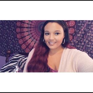 Meet your Posher, Alexis